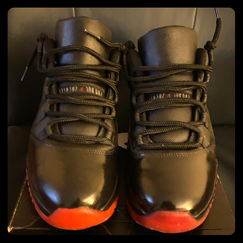 Air Jordan Retro 11 Low Dirty Bred Custom